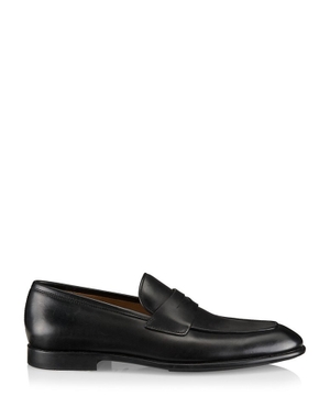 Loafer with square toe