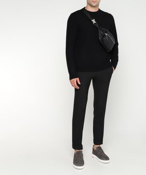 Round neck long sleeve jumper