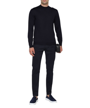 Long sleeve sweater with high collar