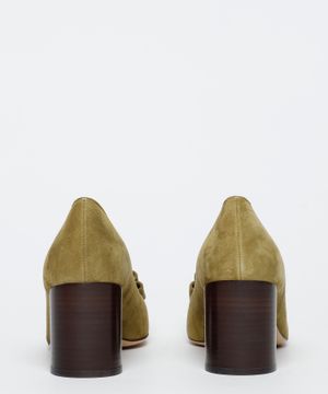 Double-bow pump Lena with square toe