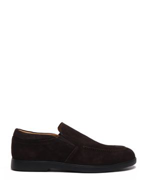 Loafers with elastic details