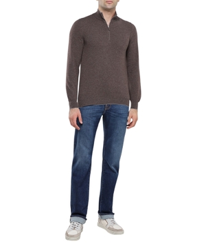 Straight-fit jeans