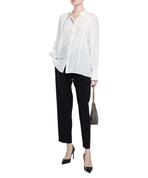 Long sleeve blouse with classic collar