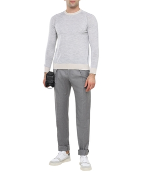 Round neck jumper with long sleeves