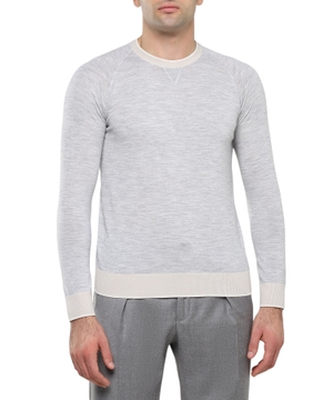 Round neck jumper with long sleeves