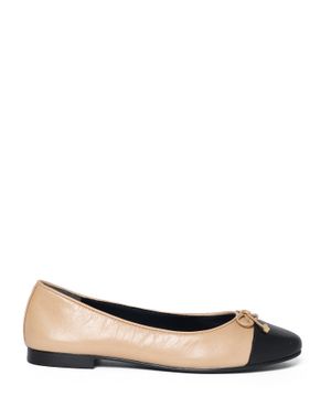 Ballet flats with logo detail