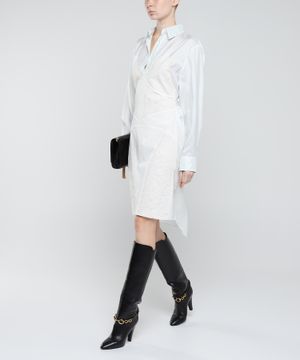 Long sleeve dress with button fastening