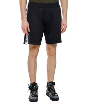 Shorts with elastic waist