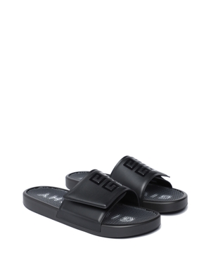 Leather sandals with logo detail