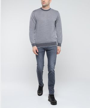 Long sleeve straight fit jumper