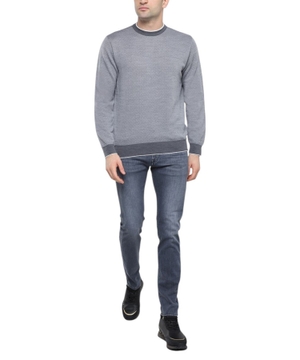 Long sleeve straight fit jumper