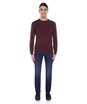 Round neck long sleeve jumper