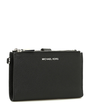 Adele wallet with zip fastening