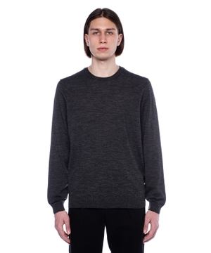 Round neck jumper with long sleeves