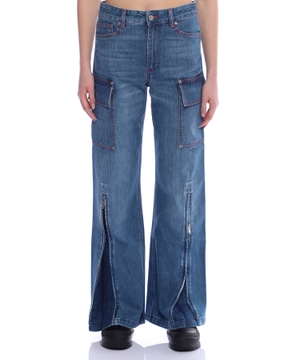 Wide-leg cargo jeans