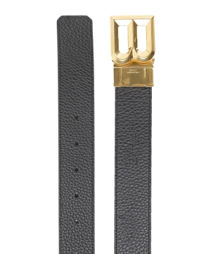 Leather belt with logo