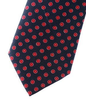 Tie with patterned design