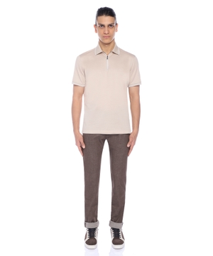 Short sleeve polo with zip fastening