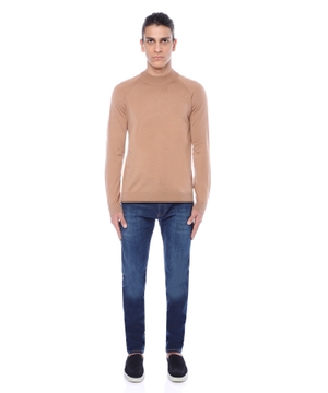 Round neck jumper with long sleeves