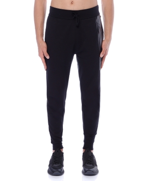 Jogging pants with elastic waist