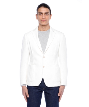 Long sleeve blazer with button fastening