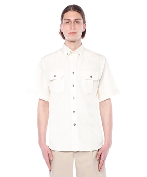 Short sleeve shirt with classic collar