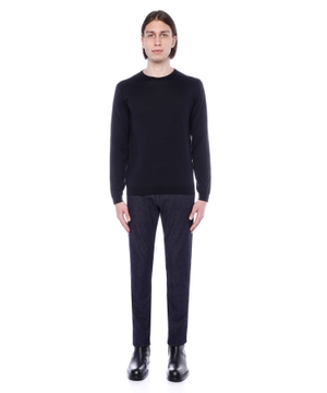 Round neck jumper with long sleeves