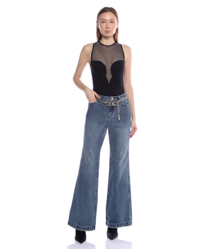 Flared jeans with chain belt