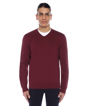 V-neck jumper with long sleeves