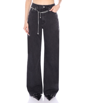 Wide-leg jeans with chain belt