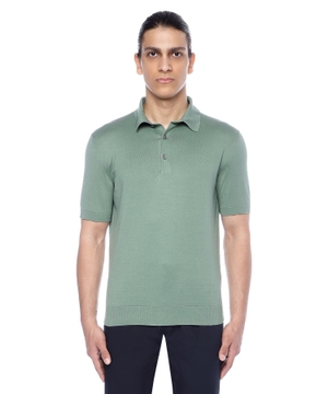 Classic collar polo