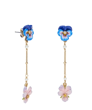 Dangle earrings with flower detail