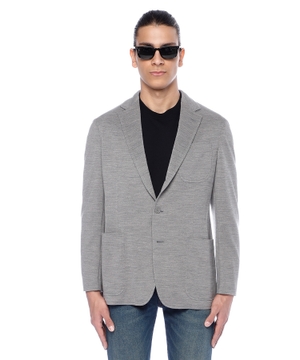 Long sleeve blazer with button fastening