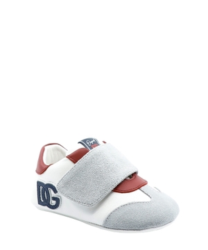 Touch-strap low-top trainers