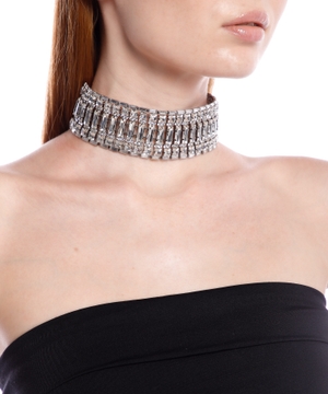 Choker decorated with crystals