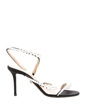 Strap details pumps