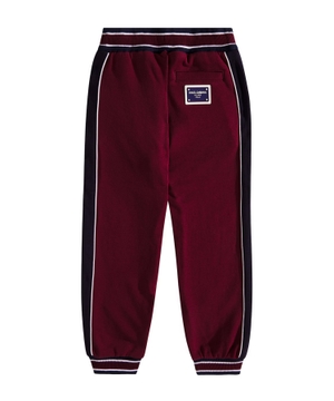 Jogging pants with logo patch