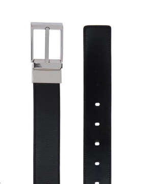 Leather belt with logo detail