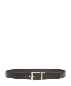 Leather belt with logo detail