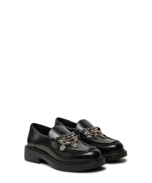 Leather loafers with chain detail