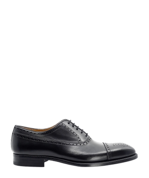 Classic lace-up shoes