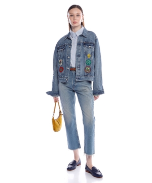Naxışlı aplikasiyalar ilə Trucker denim gödəkçə