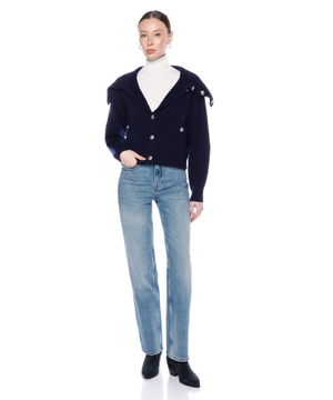 Cardigan with button closure