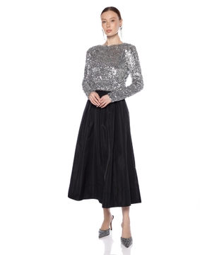 Long-sleeved sequinned top