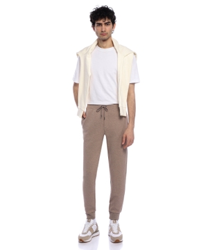 Jogging pants with elastic waist