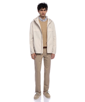 Windbreaker with zip fastening