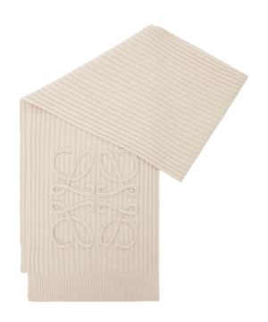Scarf with logo detail