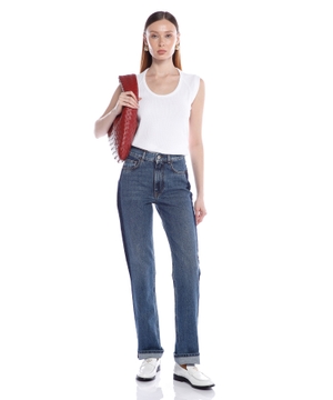 Round neck T-shirt