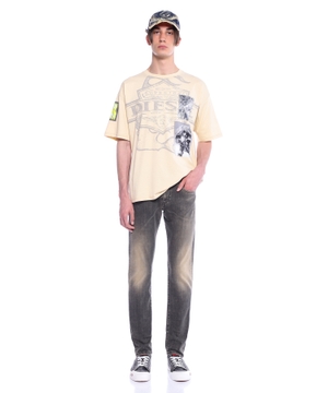 T-BOXT-SLITS-R8 T-shirt