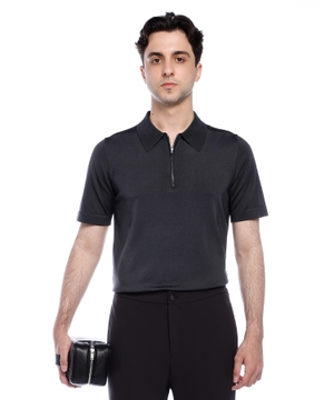 Knitted polo shirt with zip collar